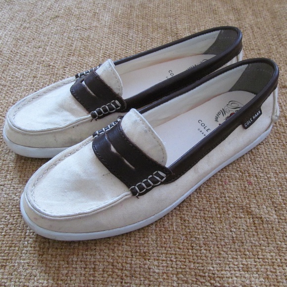 Cole Haan Shoes - ⬇️$27 Cole Haan 7.5 B Cream Pinch Maine Loafers